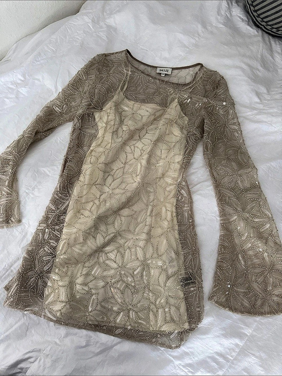 sau lee Dresses & Skirts - SAULEE Beaded Floral Mini Dress in Taupe & Cream Size 8 Like New